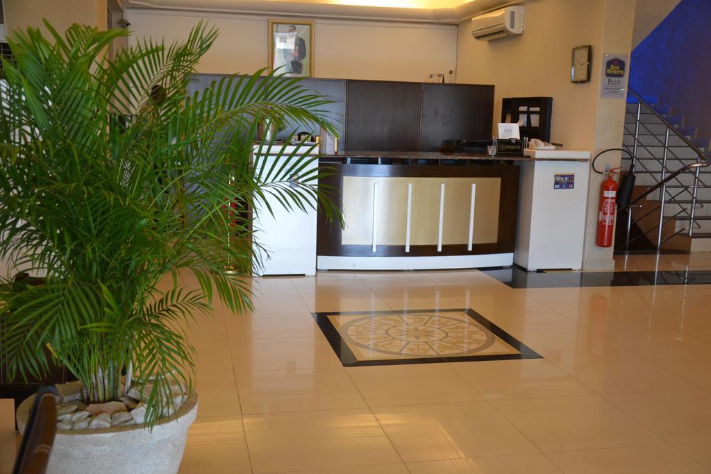 Nobila Airport Hotel Котону Экстерьер фото