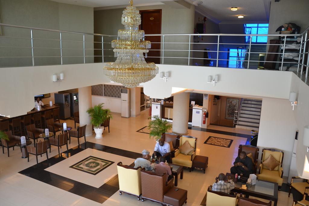 Nobila Airport Hotel Котону Экстерьер фото
